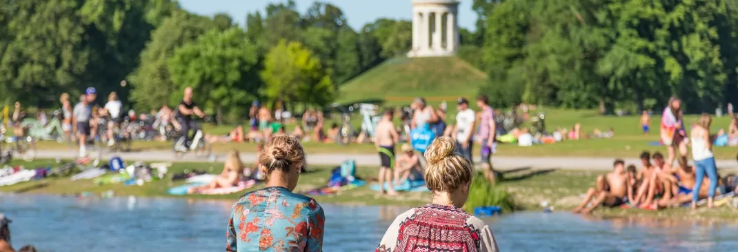 Münchner Park im Sommer